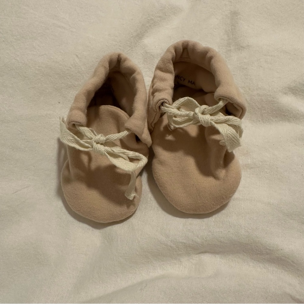 Quincy Mae Baby Booties 6-12mo